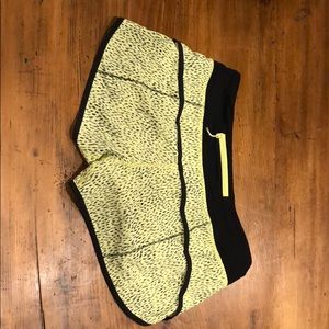 RARE lulu lemon speed shorts